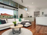 https://images.listonce.com.au/custom/160x/listings/1-james-deane-place-newport-vic-3015/545/01202545_img_05.jpg?qLC8VLawrmE