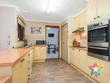 https://images.listonce.com.au/custom/160x/listings/1-james-milne-drive-croydon-north-vic-3136/613/01525613_img_07.jpg?piV9F9VeYf8