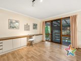 https://images.listonce.com.au/custom/160x/listings/1-james-milne-drive-croydon-north-vic-3136/613/01525613_img_08.jpg?_4zNAJ8nsVk