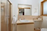 https://images.listonce.com.au/custom/160x/listings/1-jum-jum-close-croydon-hills-vic-3136/382/00834382_img_08.jpg?-5njv6eTthQ