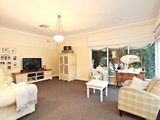 https://images.listonce.com.au/custom/160x/listings/1-kenbry-road-heathmont-vic-3135/375/00620375_img_02.jpg?vPeOqzwNTaM