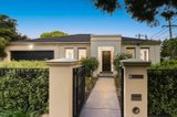https://images.listonce.com.au/custom/160x/listings/1-kerrie-road-glen-waverley-vic-3150/882/01957882_img_05.jpg?lslaTQyxb5I