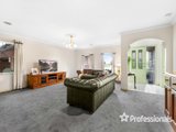 https://images.listonce.com.au/custom/160x/listings/1-kingsburgh-lane-lilydale-vic-3140/858/01525858_img_04.jpg?uAVgyeAsfnI