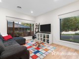 https://images.listonce.com.au/custom/160x/listings/1-laird-street-croydon-vic-3136/772/01525772_img_10.jpg?UtzZ7a1sOos