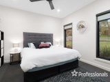 https://images.listonce.com.au/custom/160x/listings/1-laird-street-croydon-vic-3136/772/01525772_img_11.jpg?JHk-0QmhSAo