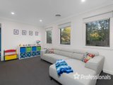 https://images.listonce.com.au/custom/160x/listings/1-laird-street-croydon-vic-3136/772/01525772_img_14.jpg?qORDB7aBAHs