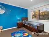 https://images.listonce.com.au/custom/160x/listings/1-laird-street-croydon-vic-3136/772/01525772_img_17.jpg?LFBJvaVHrq4