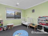 https://images.listonce.com.au/custom/160x/listings/1-laird-street-croydon-vic-3136/772/01525772_img_18.jpg?_uytIL6Wxmo