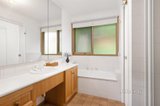 https://images.listonce.com.au/custom/160x/listings/1-lara-court-st-helena-vic-3088/600/01437600_img_06.jpg?yTUMV3GxIME
