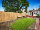 https://images.listonce.com.au/custom/160x/listings/1-laverton-street-williamstown-vic-3016/149/01203149_img_10.jpg?yLVk7BujjBM