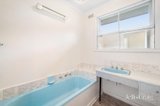 https://images.listonce.com.au/custom/160x/listings/1-lilac-court-blackburn-north-vic-3130/214/01985214_img_09.jpg?D1809S_UMxI