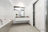 https://images.listonce.com.au/custom/160x/listings/1-linton-court-alfredton-vic-3350/974/01680974_img_07.jpg?w6L2y9A_KqU