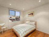 https://images.listonce.com.au/custom/160x/listings/1-little-baillie-street-north-melbourne-vic-3051/655/00391655_img_05.jpg?74lzooOYETY