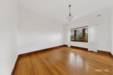 https://images.listonce.com.au/custom/160x/listings/1-loch-rae-court-hawthorn-vic-3122/691/01888691_img_06.jpg?1XPHS5J9wno