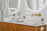https://images.listonce.com.au/custom/160x/listings/1-lodge-close-ballarat-north-vic-3350/992/01718992_img_20.jpg?pmavHl68VDw