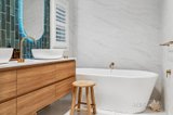 https://images.listonce.com.au/custom/160x/listings/1-lodge-close-ballarat-north-vic-3350/992/01718992_img_27.jpg?Tr_4jKso2O8