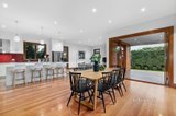 https://images.listonce.com.au/custom/160x/listings/1-lysbeth-street-mckinnon-vic-3204/147/01262147_img_08.jpg?_JUg1WACfGA