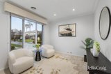 https://images.listonce.com.au/custom/160x/listings/1-maiden-court-burwood-vic-3125/104/01765104_img_07.jpg?jdbGj8s609Q