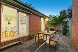 https://images.listonce.com.au/custom/160x/listings/1-maple-street-box-hill-vic-3128/940/00420940_img_10.jpg?F8jmen7QuIo