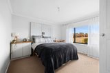 https://images.listonce.com.au/custom/160x/listings/1-maxwell-street-tylden-vic-3444/637/01719637_img_08.jpg?QKcjJSrUHxY