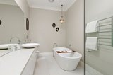 https://images.listonce.com.au/custom/160x/listings/1-mcarthur-street-malvern-vic-3144/330/00237330_img_05.jpg?D2mG0_nC9tU