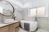 https://images.listonce.com.au/custom/160x/listings/1-mcdowall-street-mitcham-vic-3132/462/01767462_img_10.jpg?rHuOEay3Yqo