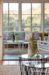 https://images.listonce.com.au/custom/160x/listings/1-mcleod-court-croydon-north-vic-3136/053/01748053_img_03.jpg?Cs1wOnHDnrI