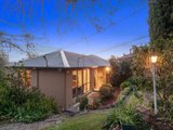 https://images.listonce.com.au/custom/160x/listings/1-meridian-court-mooroolbark-vic-3138/983/01523983_img_02.jpg?D5prUkvJfqw