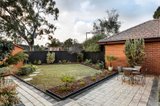 https://images.listonce.com.au/custom/160x/listings/1-meryton-lane-ivanhoe-vic-3079/478/01405478_img_18.jpg?vihhk-Q29Ng