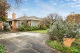 https://images.listonce.com.au/custom/160x/listings/1-michael-court-forest-hill-vic-3131/344/01079344_img_03.jpg?Rt1DYI1h00U