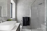 https://images.listonce.com.au/custom/160x/listings/1-middle-road-maribyrnong-vic-3032/975/01814975_img_15.jpg?_X2gQk4706k