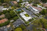 https://images.listonce.com.au/custom/160x/listings/1-millah-road-balwyn-vic-3103/949/01631949_img_28.jpg?lzv-l7IR4fk