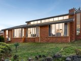 https://images.listonce.com.au/custom/160x/listings/1-miramar-court-donvale-vic-3111/590/01681590_img_16.jpg?bZphCwKxu_U