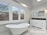 https://images.listonce.com.au/custom/160x/listings/1-montrose-road-montrose-vic-3765/782/01525782_img_20.jpg?vbXHKn91W0c