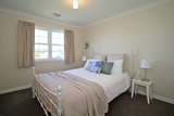 https://images.listonce.com.au/custom/160x/listings/1-moodie-street-trentham-vic-3458/309/01614309_img_09.jpg?9jhl25xYW8U