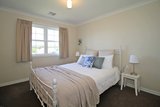 https://images.listonce.com.au/custom/160x/listings/1-moodie-street-trentham-vic-3458/882/01859882_img_09.jpg?FqYGa10q-Cc