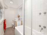 https://images.listonce.com.au/custom/160x/listings/1-napier-place-south-melbourne-vic-3205/912/01087912_img_07.jpg?dQ2O9tkBsMg