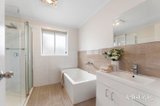 https://images.listonce.com.au/custom/160x/listings/1-nara-court-dandenong-north-vic-3175/754/01934754_img_10.jpg?DCWId5jdW0s