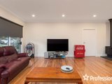 https://images.listonce.com.au/custom/160x/listings/1-nicholas-road-wandin-north-vic-3139/931/01524931_img_07.jpg?qRGkrt-5NUc