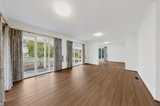 https://images.listonce.com.au/custom/160x/listings/1-nightingale-close-donvale-vic-3111/048/01914048_img_01.jpg?4zIq3Iz7Jvw