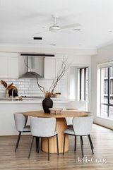 https://images.listonce.com.au/custom/160x/listings/1-orr-lane-montmorency-vic-3094/192/01765192_img_08.jpg?DwWxMf8LsG8