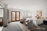 https://images.listonce.com.au/custom/160x/listings/1-osborne-avenue-bentleigh-vic-3204/340/01951340_img_10.jpg?7RhUdIqeNkc