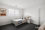 https://images.listonce.com.au/custom/160x/listings/1-osborne-avenue-bentleigh-vic-3204/340/01951340_img_16.jpg?eiLdrmeoHls