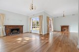 https://images.listonce.com.au/custom/160x/listings/1-pall-mall-mount-waverley-vic-3149/984/01724984_img_09.jpg?yvUn5Fm0ngA