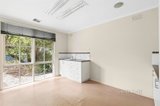 https://images.listonce.com.au/custom/160x/listings/1-paloma-court-hoppers-crossing-vic-3029/042/01609042_img_14.jpg?kNl6ZHROm-c