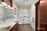 https://images.listonce.com.au/custom/160x/listings/1-parsons-road-eltham-vic-3095/237/01987237_img_14.jpg?zAF8kJzqFuQ