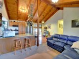 https://images.listonce.com.au/custom/160x/listings/1-peregrine-drive-kinglake-west-vic-3757/008/01367008_img_12.jpg?nHuzu3volQI