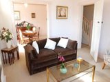 https://images.listonce.com.au/custom/160x/listings/1-peverill-street-balwyn-vic-3103/938/01683938_img_02.jpg?cGMWLCL1fTA