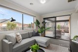 https://images.listonce.com.au/custom/160x/listings/1-phalaris-park-drive-lovely-banks-vic-3213/430/01551430_img_07.jpg?wn7mrV7QmCo