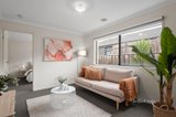 https://images.listonce.com.au/custom/160x/listings/1-phalaris-park-drive-lovely-banks-vic-3213/430/01551430_img_08.jpg?mLU8K4Iv21c